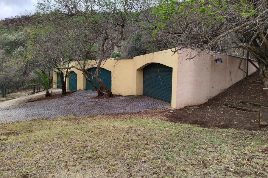 4 Bedroom Property for Sale in Hartbeespoort Rural North West